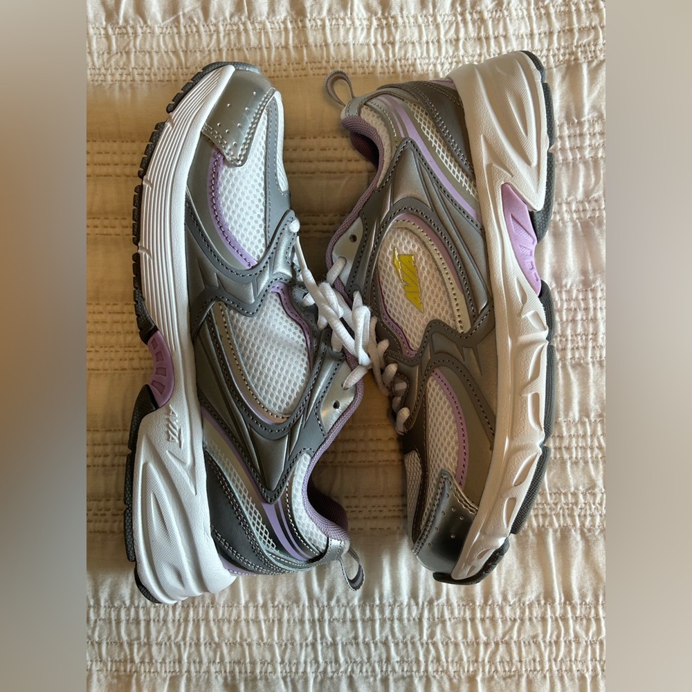 NWOT Avia Women's Sneakers with Leather Upper size 8W - Picture 4 of 6